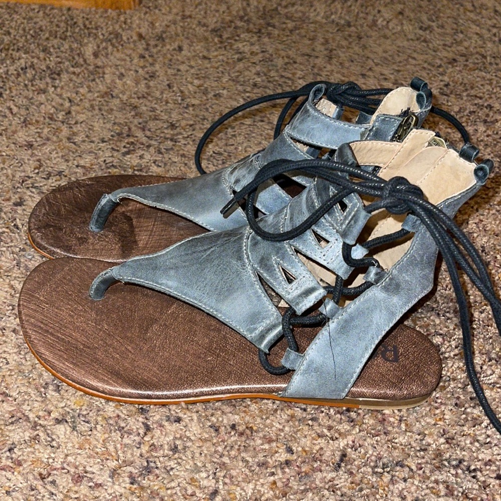 Size 7.5 Roan gladiator sandals
